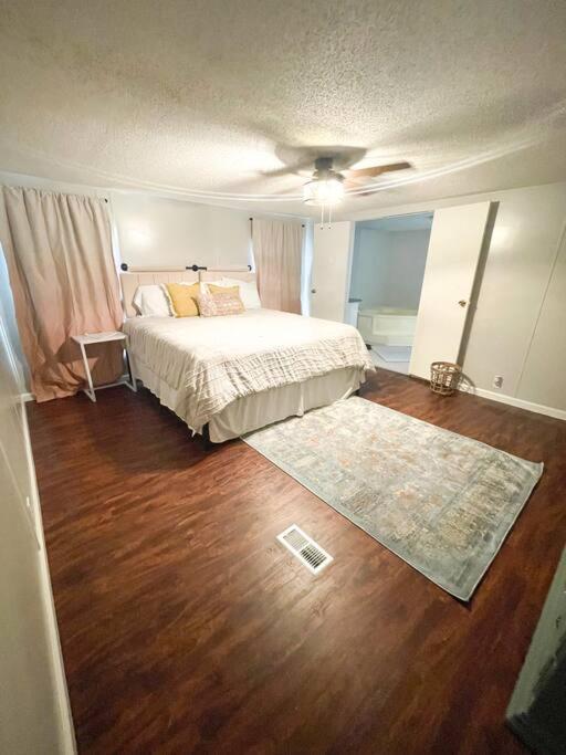 Centrally Located 3 Bedroom เวสต์มอนโร ภายนอก รูปภาพ